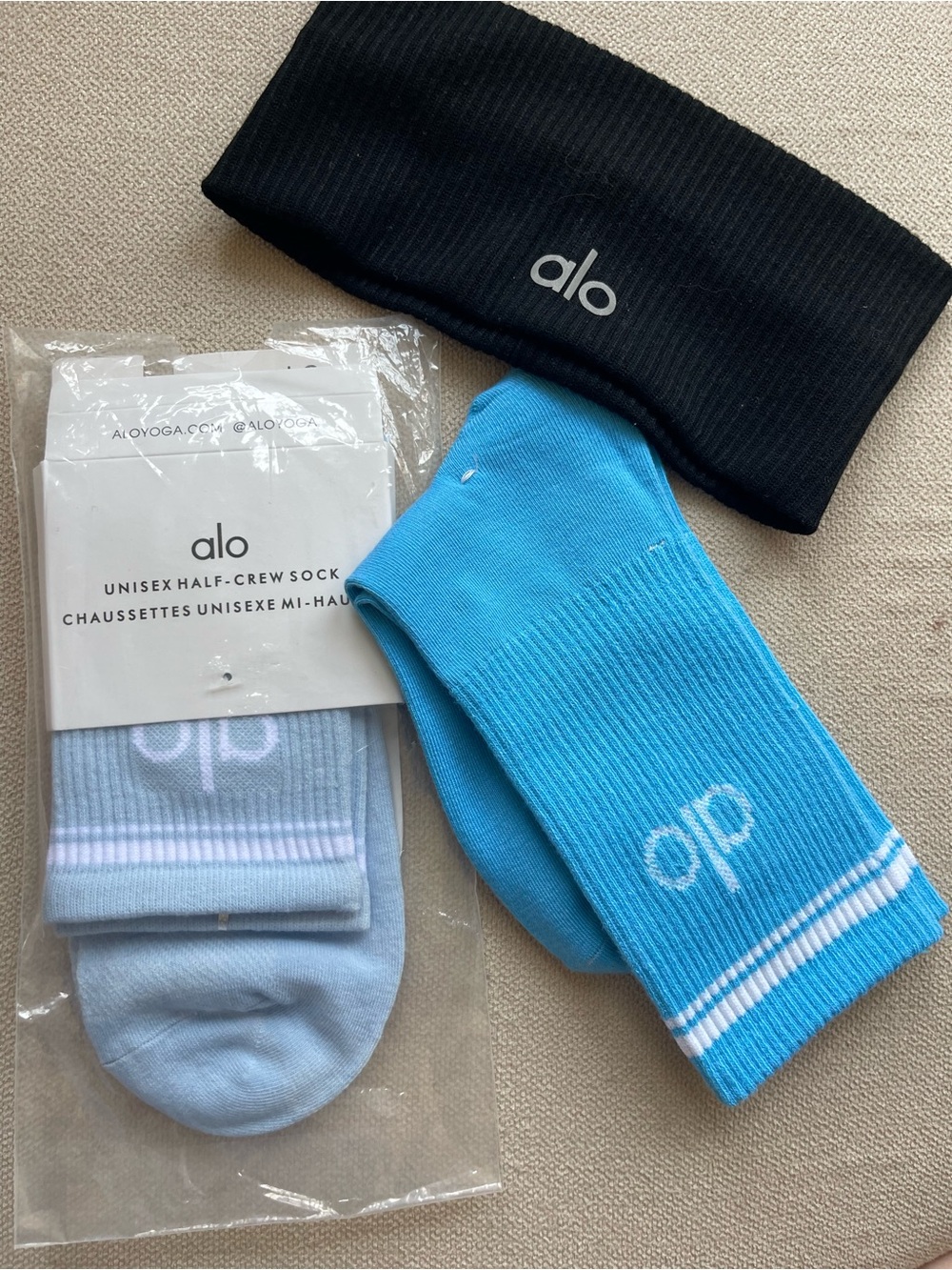 ALO Yoga Men’s Bright Blue Athletic Crew Socks with White Stripe